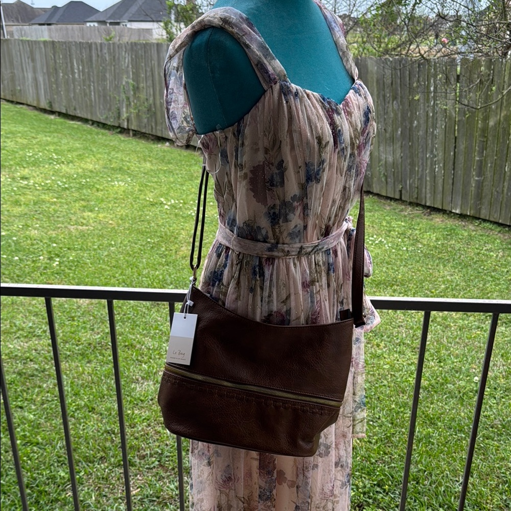 Elegant Brown Leather Shoulder Bag